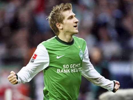 九游体育 -关键时刻德甲传出新动向；多伦多猛龙扳平良机；管理层表态——话题不断；轮换策略成焦点 