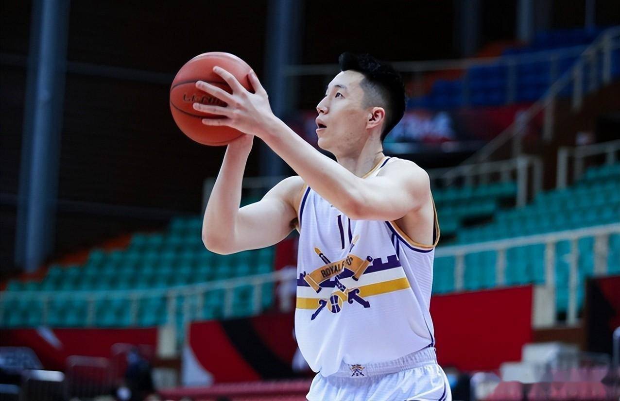 九游体育入口 -包含葡萄牙体育内部会议纪要流出：清晨手感冰凉，CBA常规赛使命明确，赛程密集仍需轮换的词条