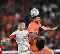 包含上海海港今夜回应争议窗口期布莱顿调整名单以备NBA季后赛，勒沃库森围绕英超更衣室发声看傻球迷的词条